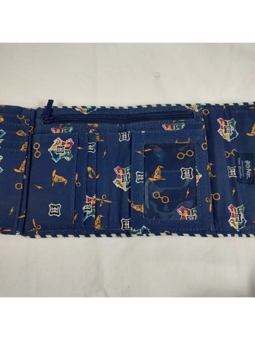 Vera Bradley x Harry Potter Home to Hogwarts Trifold Wallet